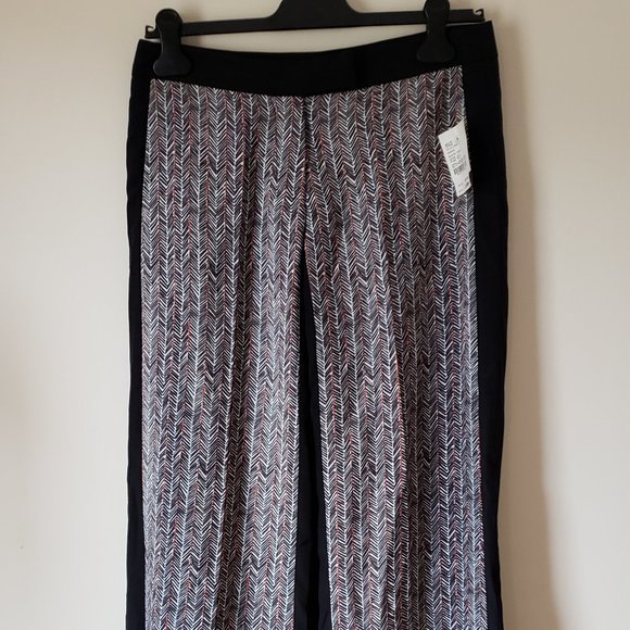 New - Space Patterned Pants SIZE 42/8 - Picture 1 of 5